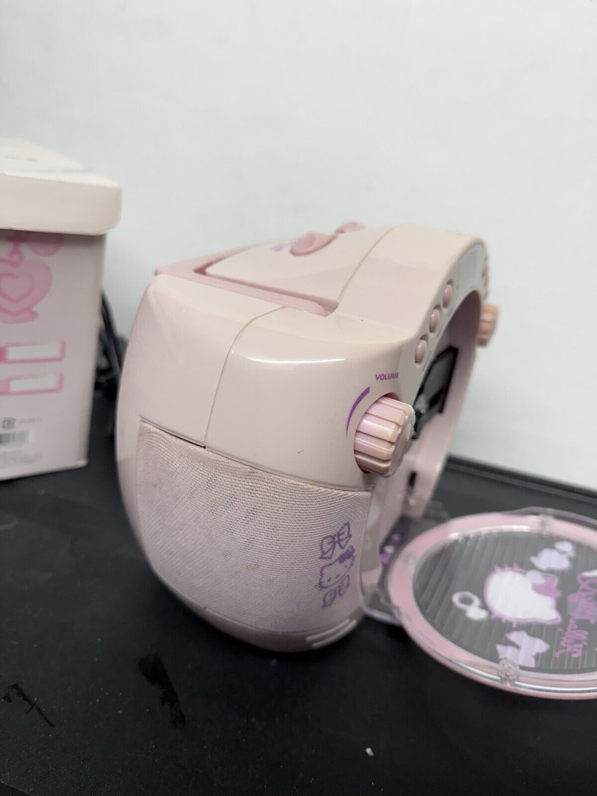 2004 Hello Kitty Portable CD Boombox Cassette Player AM/FM Radio Box Parts Works - thriftgoblin