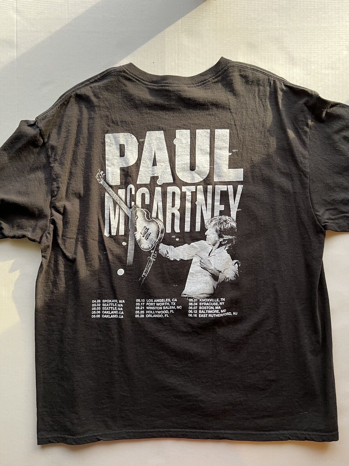 2022 Paul Mccartney Got Back Tour The Beatles. Crew black CONCERT Mens Size XL - thriftgoblin