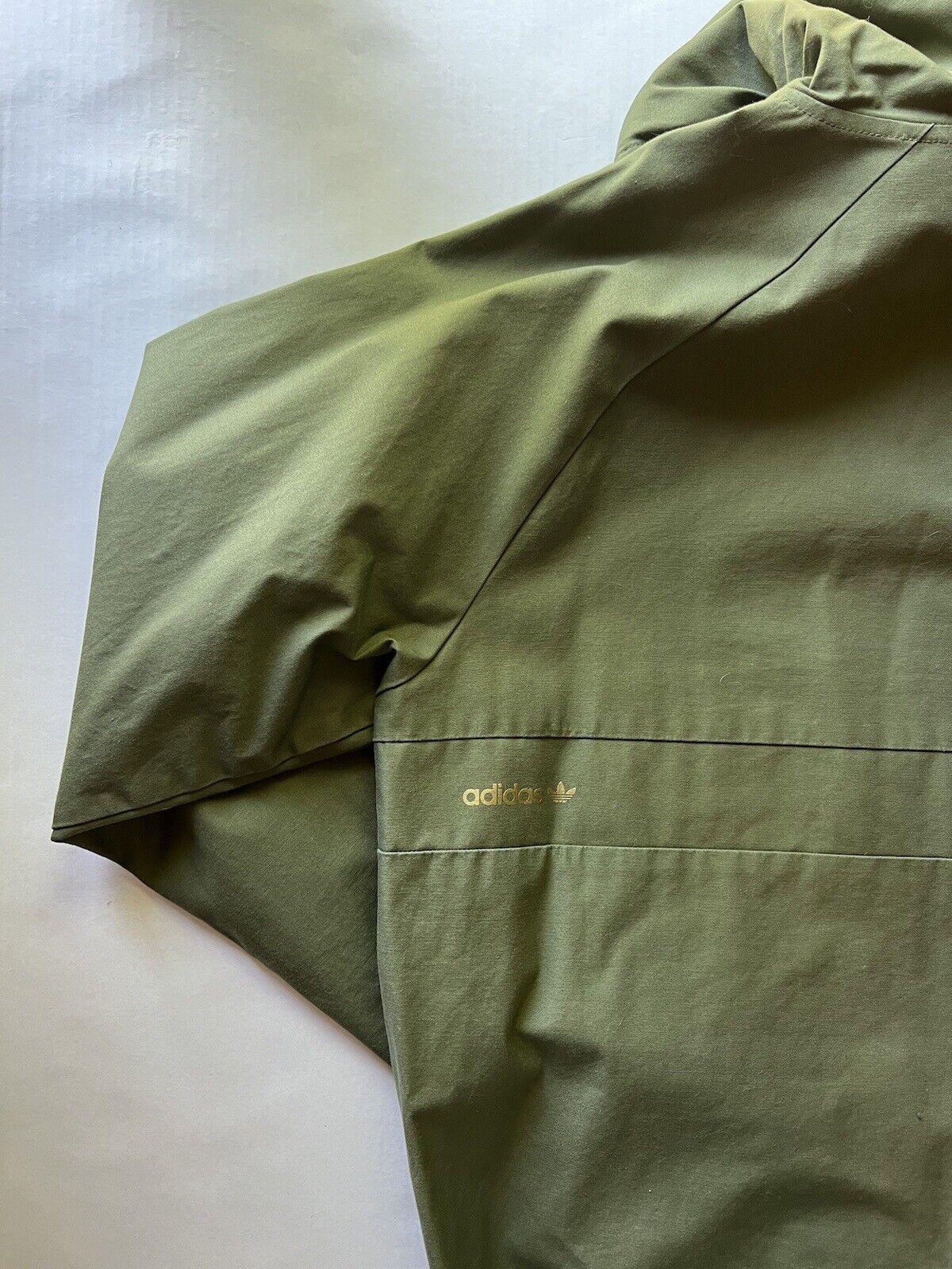 ADIDAS WIND Hooded JACKET SKATEBOARDING ARMY GREEN GOLD FULL ZIP Large - thriftgoblin
