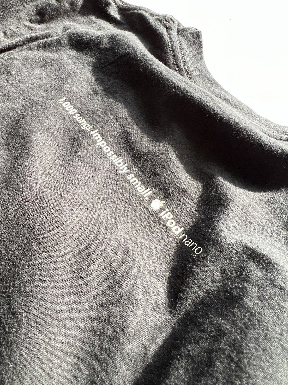 Apple “Ipod Nano” 1,000 Songs. AA Double Sided T Shirt Vintage 2000 Black Size S - thriftgoblin