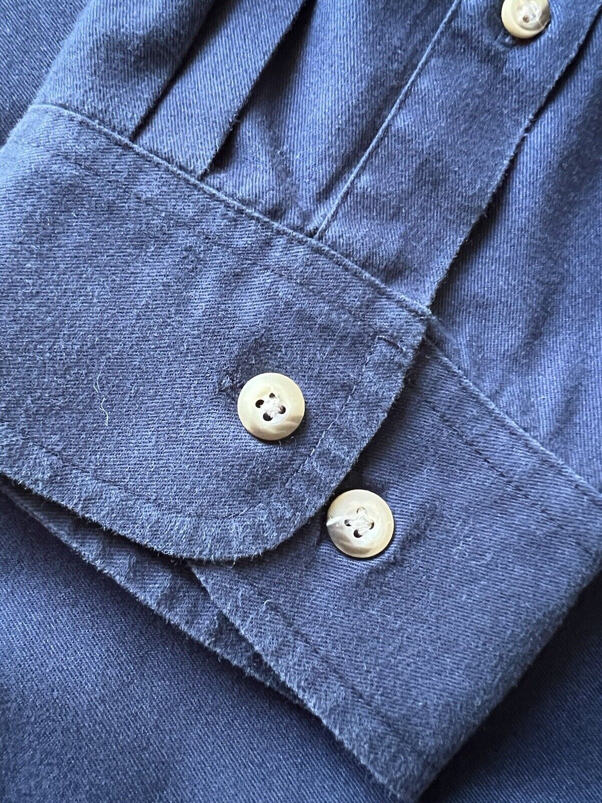Club 33 Embroidered tag Mens XL Blue Longsleeve Button Up Devon & Jones Disneyland Rare - thriftgoblin