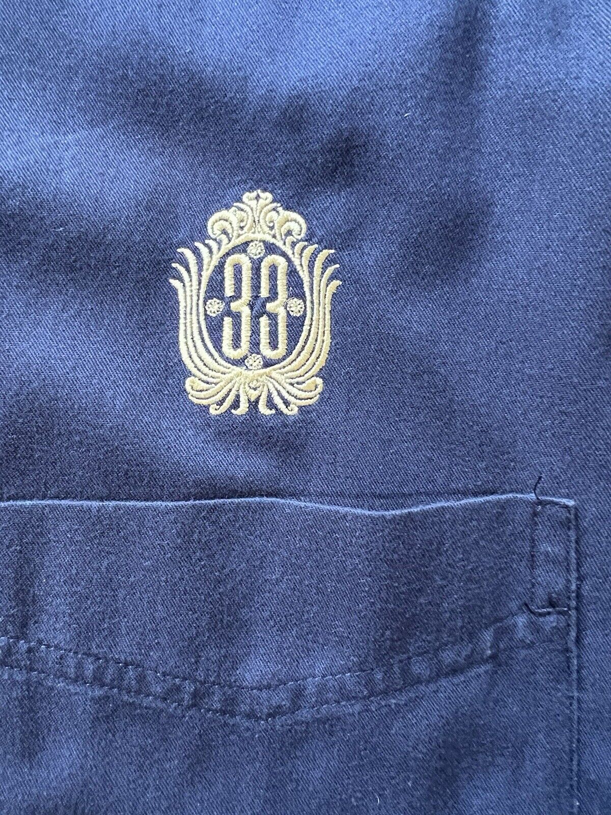 Club 33 Embroidered tag Mens XL Blue Longsleeve Button Up Devon & Jones Disneyland Rare - thriftgoblin