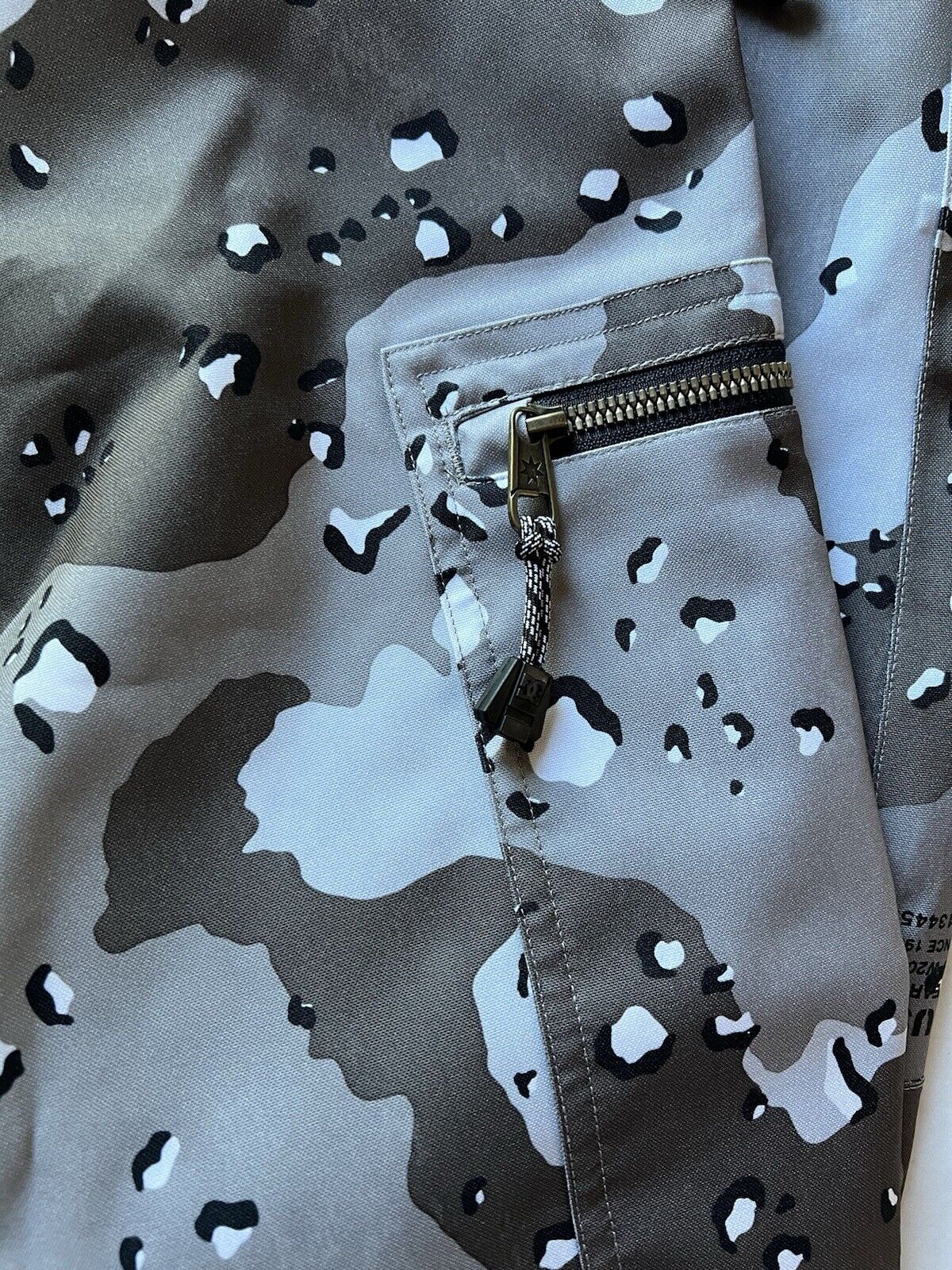 DC SHOES SNOWBOARD PANTS SPLIT CAMO 15k Waterproof Vents Brown Gray Winter Gear - thriftgoblin