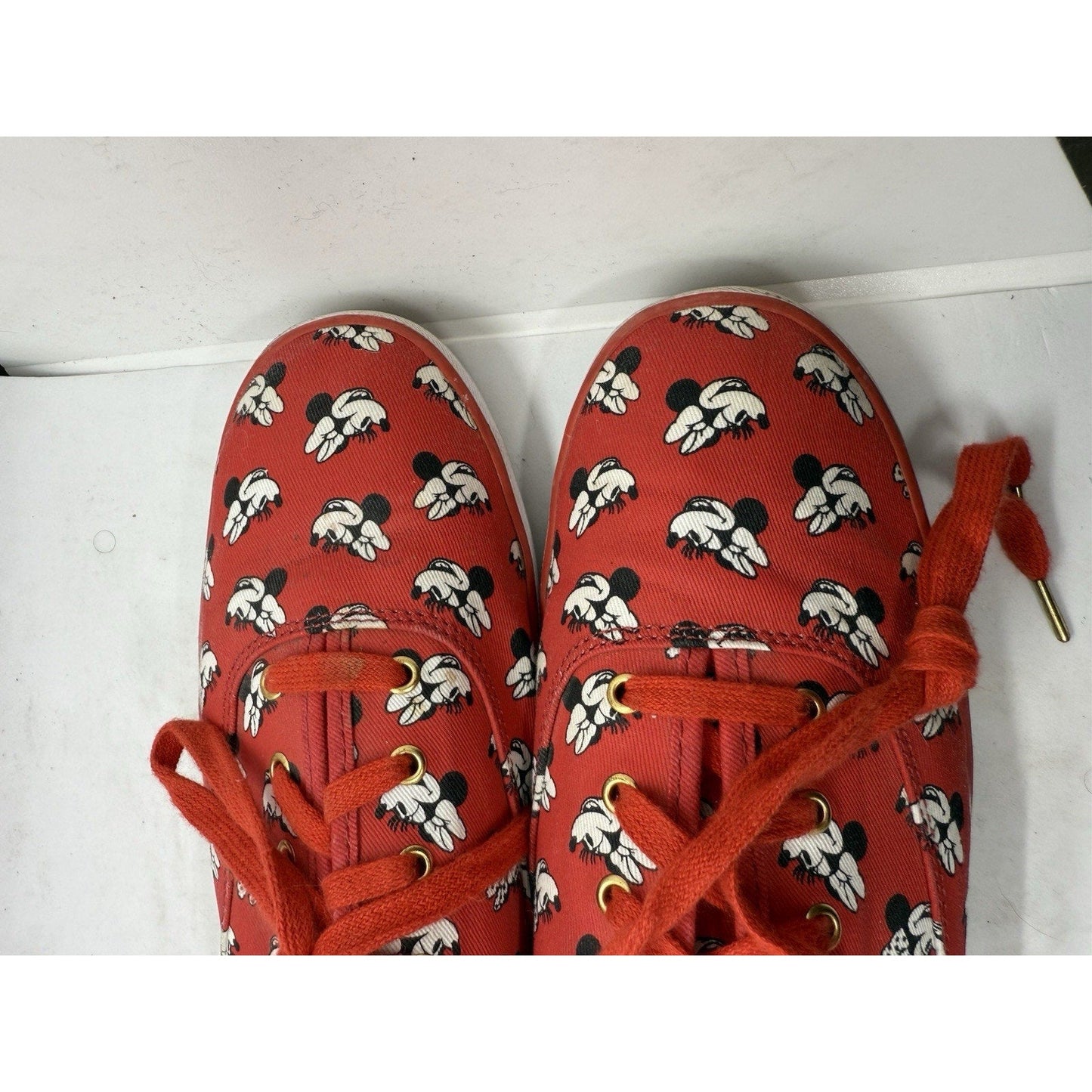 Disney Keds Minnie Mouse Red Canvas Sneakers Women’s 11 Lace Up Casual Shoes Fun - thriftgoblin