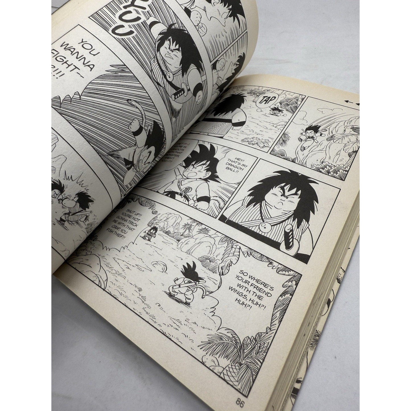 Dragon Ball Vol. 12 by Akira Toriyama Shonen Jump Manga Graphic Novel 2005 - thriftgoblin