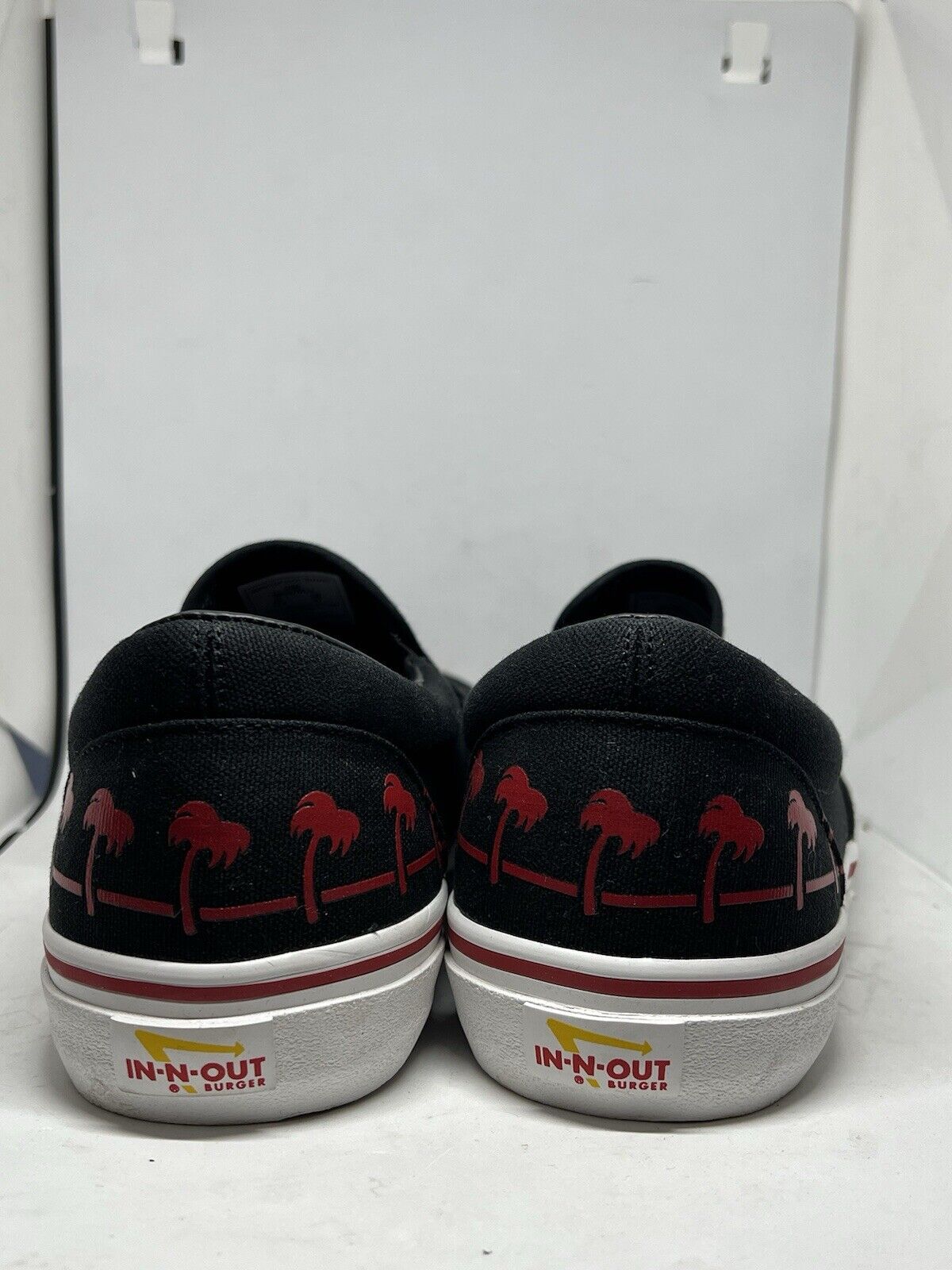 In - N - Out Burger Drink Cup Red And Black Shoe California Slip On Men’s Size 11 - thriftgoblin