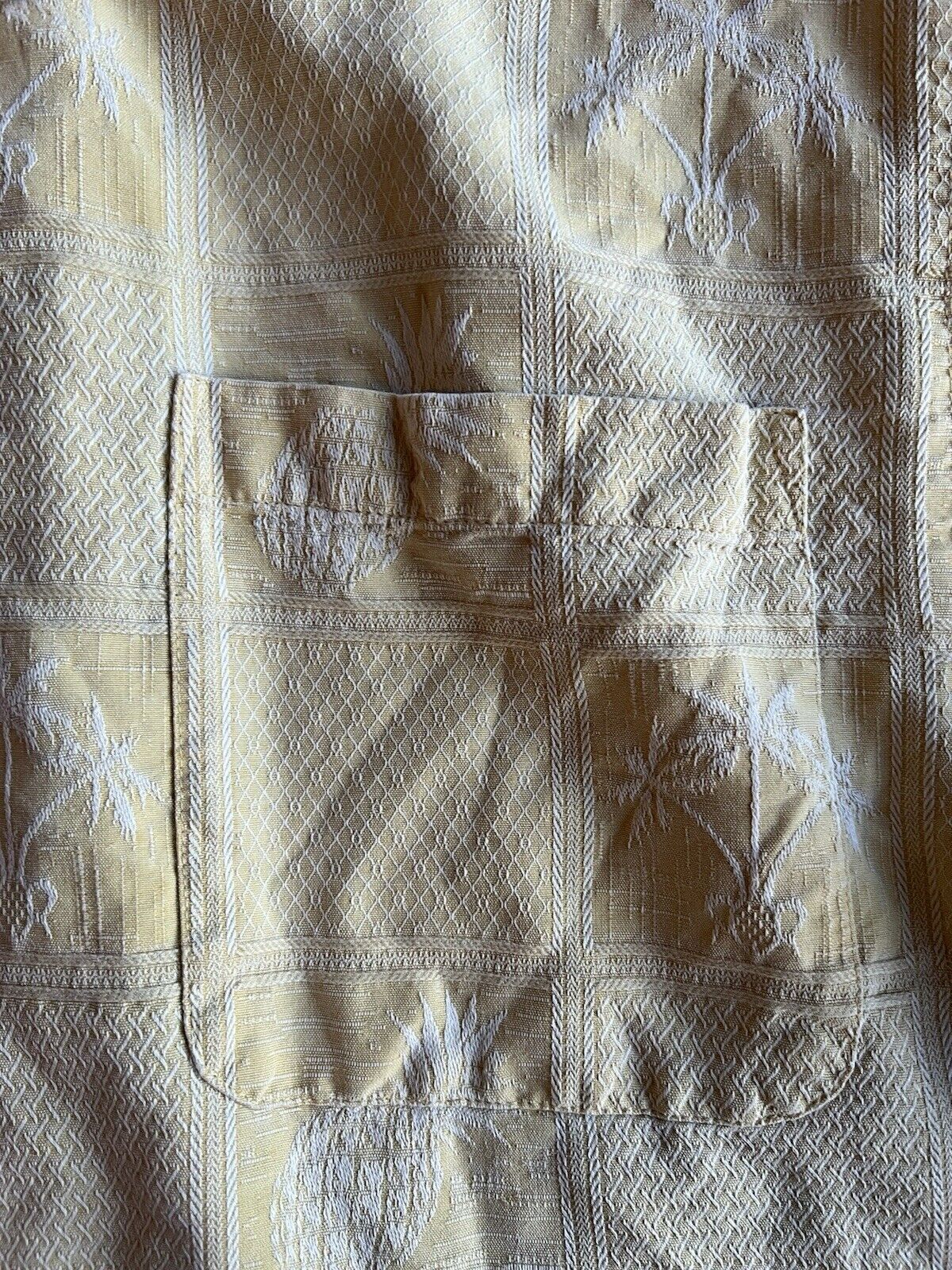 Jamaica Jaxx 100% Silk Button Up Shirt Mens Medium Short Sleeve Yellow Pocket - thriftgoblin