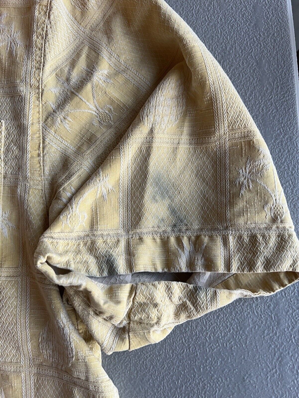 Jamaica Jaxx 100% Silk Button Up Shirt Mens Medium Short Sleeve Yellow Pocket - thriftgoblin