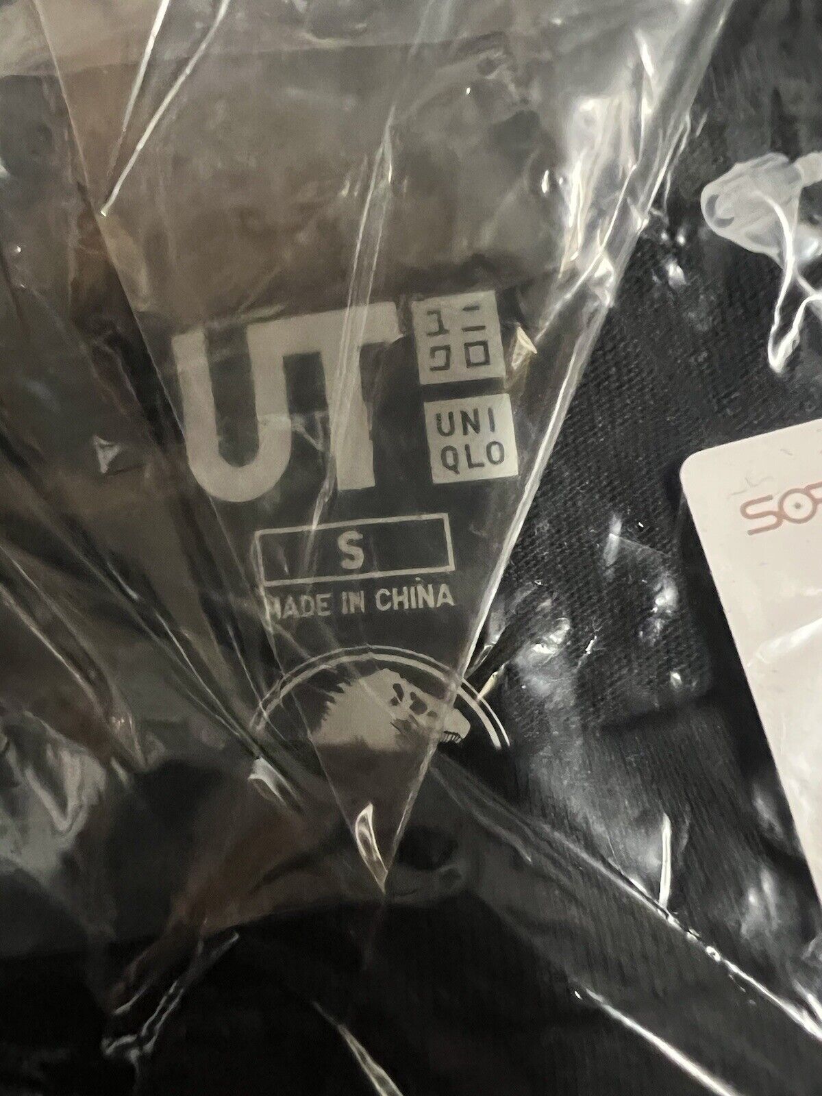 Jurassic World Collab Hajime Sorayama Uniqlo Black 85 Million Mens Shirt Small - thriftgoblin