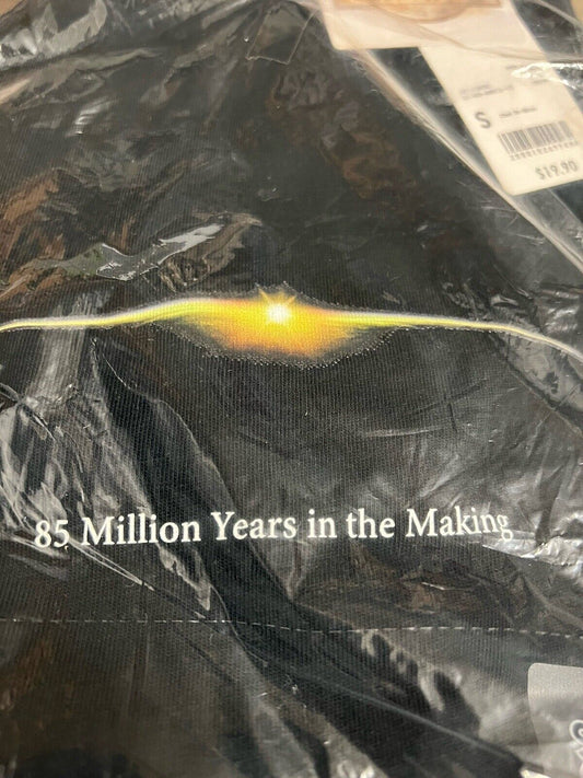 Jurassic World Collab Hajime Sorayama Uniqlo Black 85 Million Mens Shirt Small - thriftgoblin