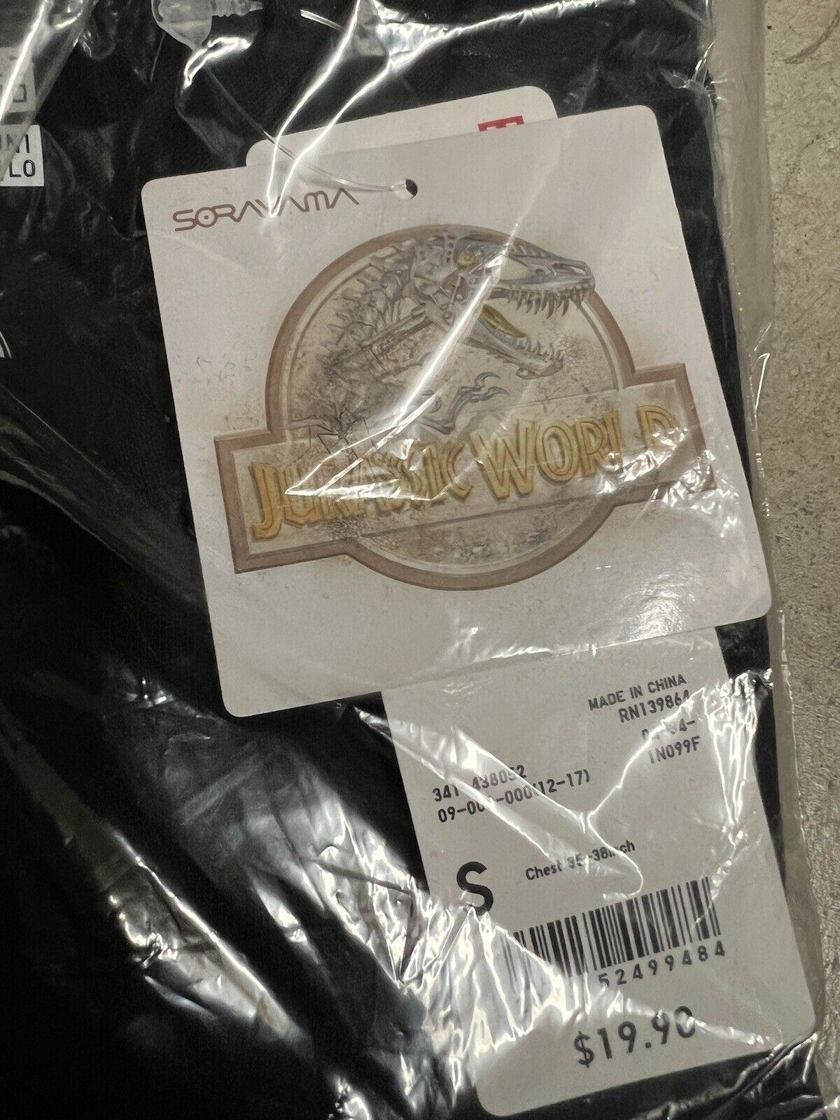 Jurassic World Collab Hajime Sorayama Uniqlo Black 85 Million Mens Shirt Small - thriftgoblin