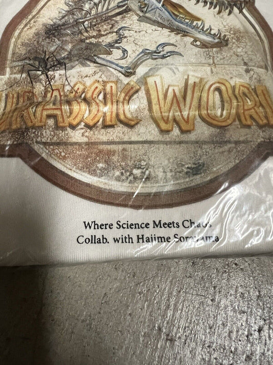 Jurassic World Collab Hajime Sorayama Uniqlo Off White Mens Shirt M Science Park - thriftgoblin