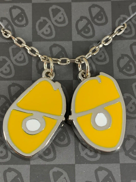 Krooked Eyes Skateboard Pendant mens unisex Necklace Silver/Yellow NWT - thriftgoblin