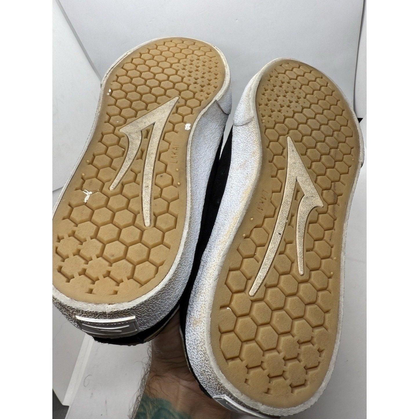 Lakai Newport Black/Gold Suede Skate Shoes – PARA - MOUNT Outsole Skateboard Ollie - thriftgoblin
