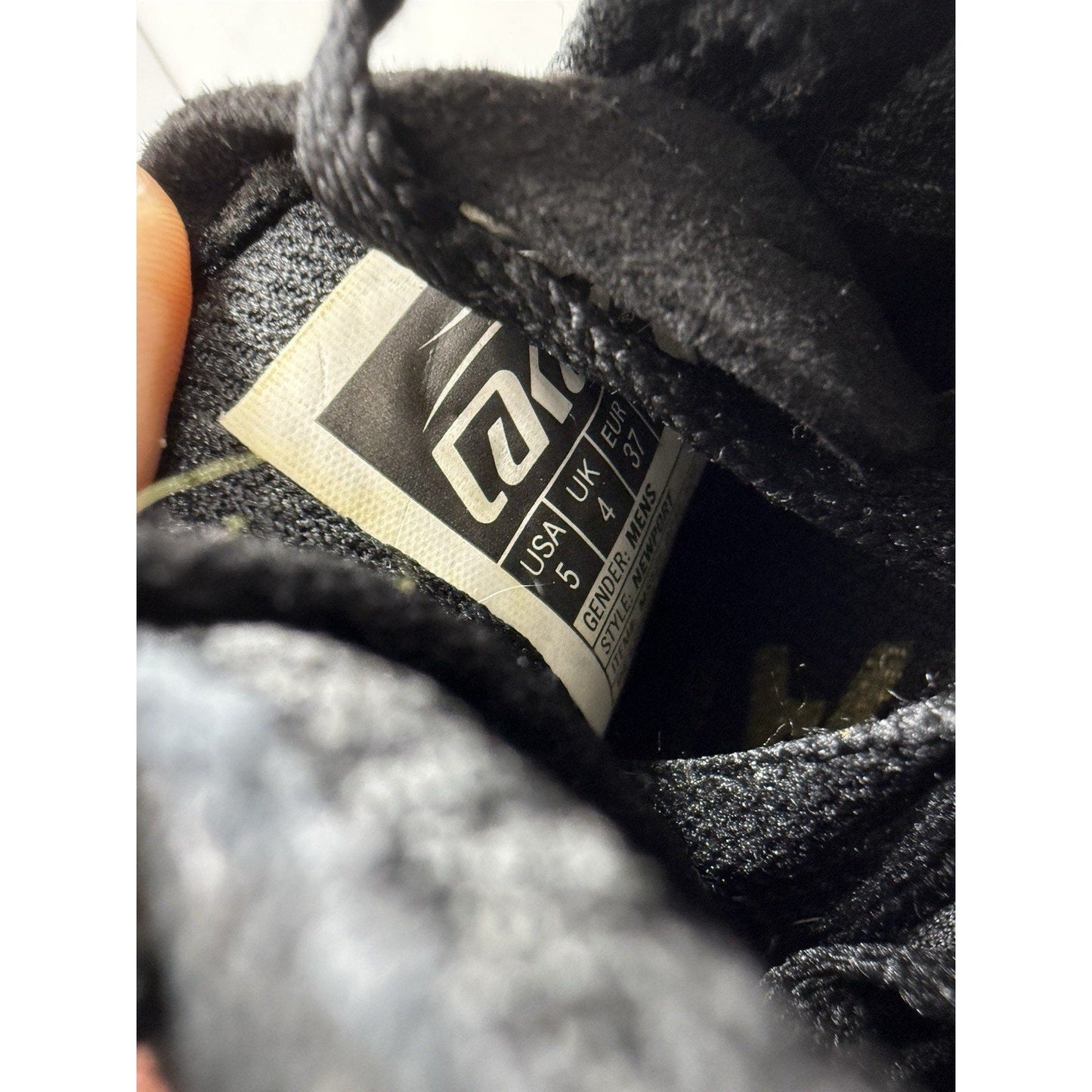 Lakai Newport Black/Gold Suede Skate Shoes – PARA - MOUNT Outsole Skateboard Ollie - thriftgoblin