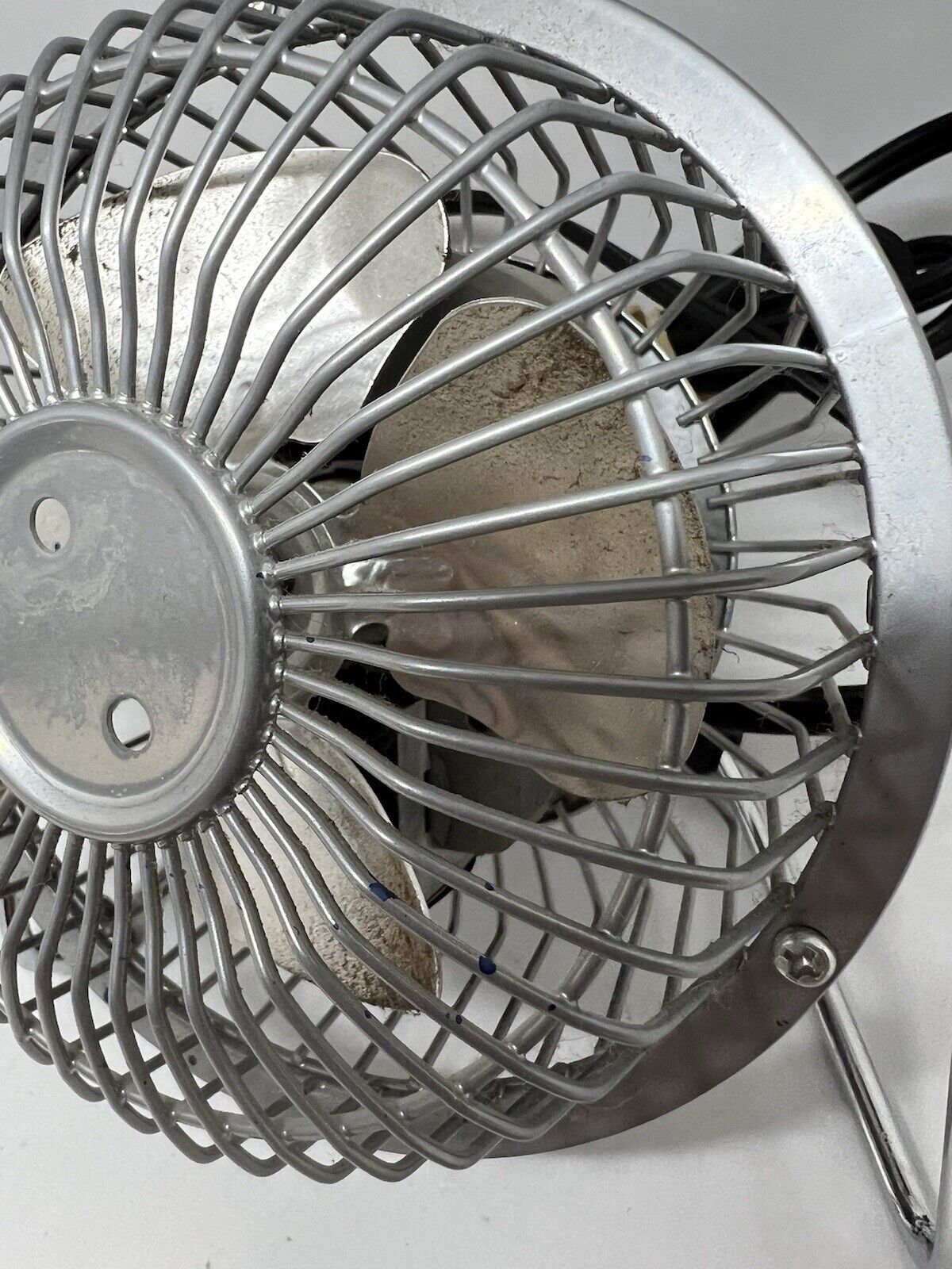 Massey 4" Small Metal Personal Fan Tilting Mini Fan Model MF4 Powerful Yet Tiny - thriftgoblin