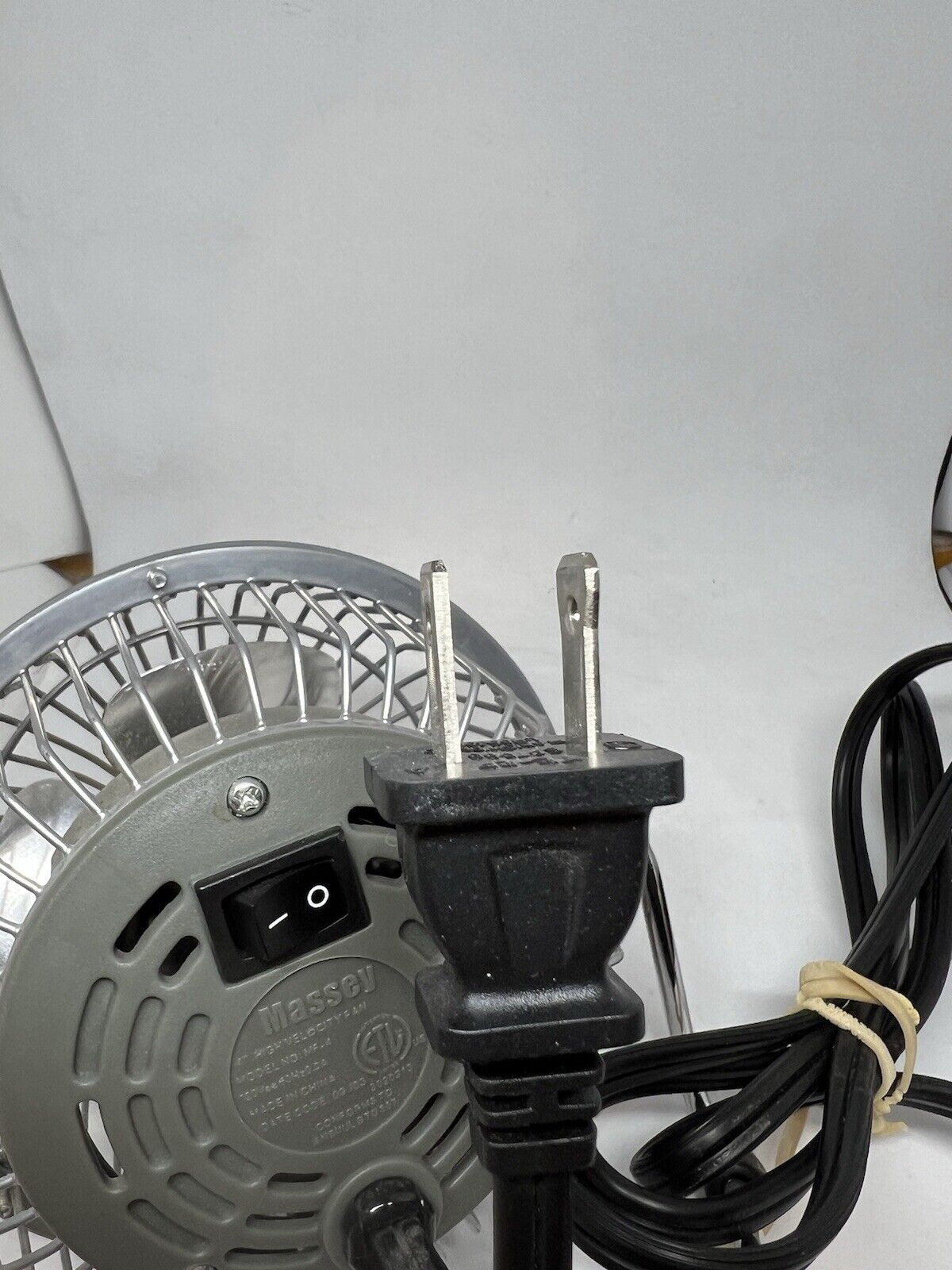 Massey 4" Small Metal Personal Fan Tilting Mini Fan Model MF4 Powerful Yet Tiny - thriftgoblin