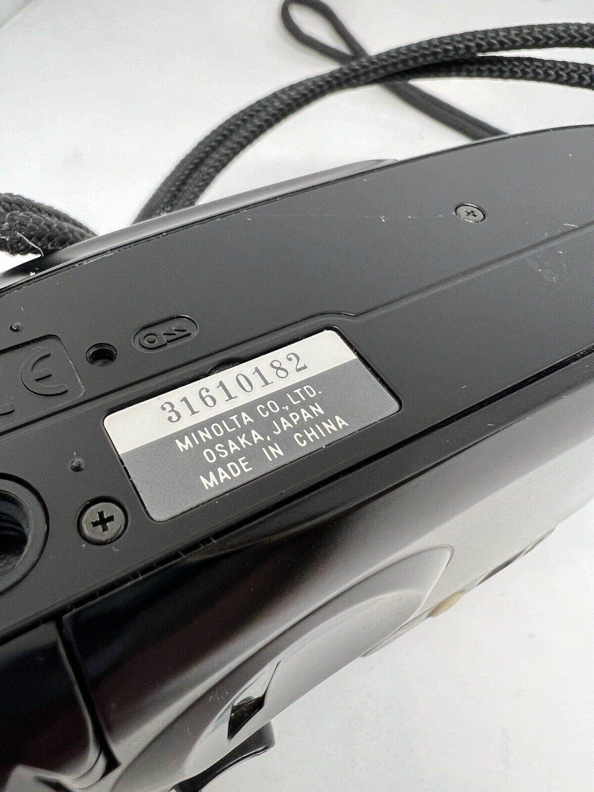 Minolta Explorer Freedom Zoom 28 - 70mm Multi AF Point & Shoot Film Camera CLEAN - thriftgoblin