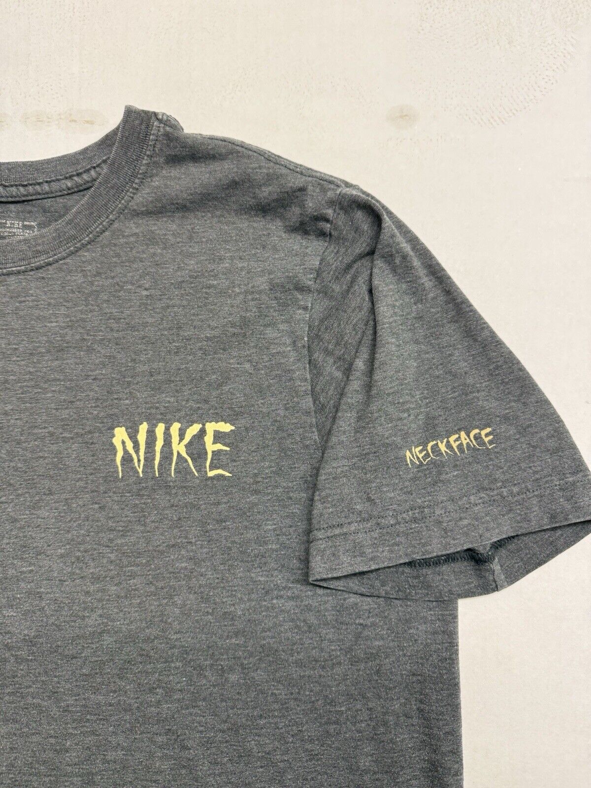 Nike SB x Neckface TShirt Men Medium Grey Lights Out Worldwide Logo Graffiti Art - thriftgoblin