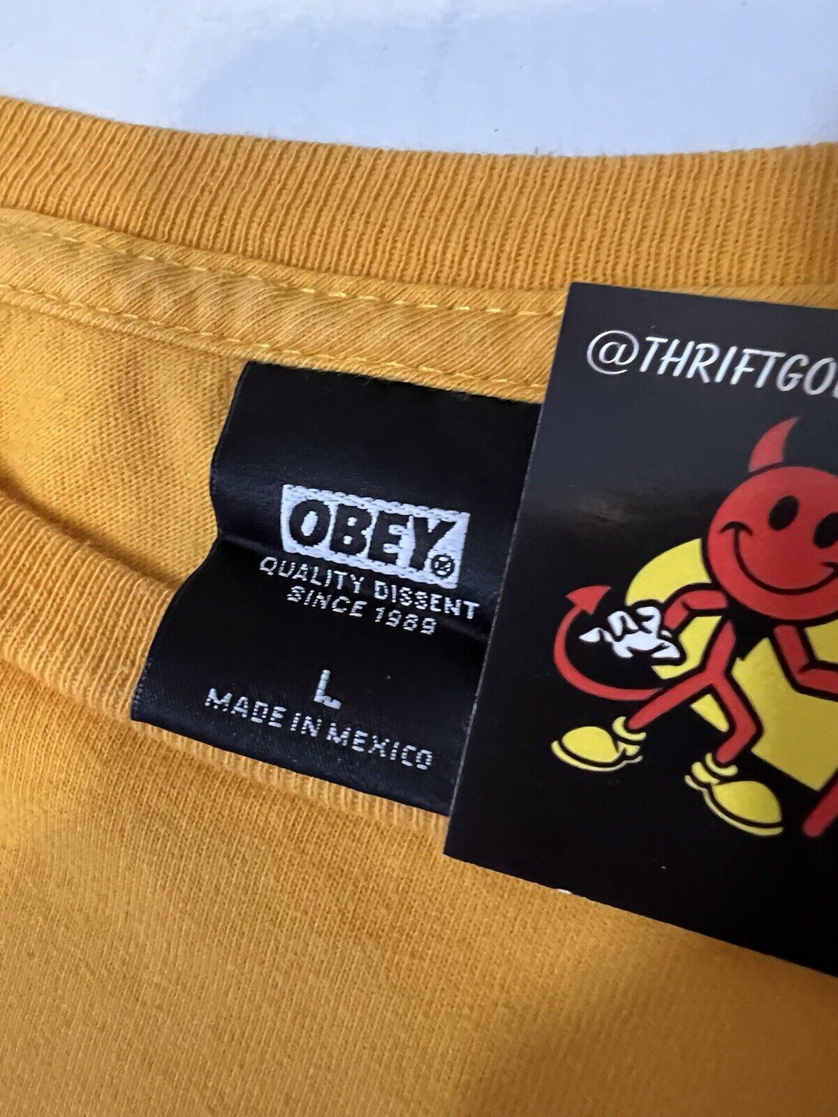 OBEY Scorpion Roses Shirt Men Large Gold Long Sleeve Crewneck Graphic Logo - thriftgoblin