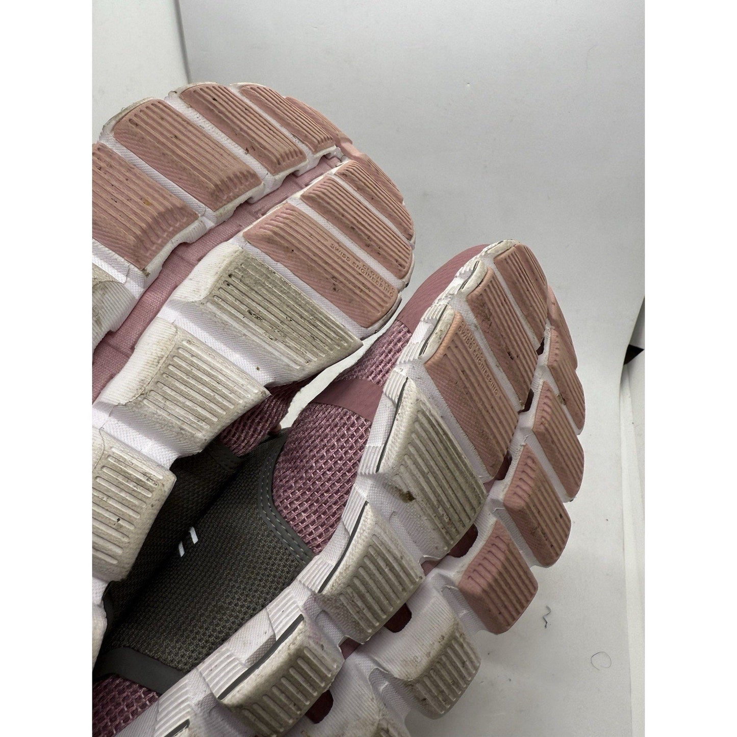 On Cloud 2.0 Women’s Running Shoes – Size US 7.5 Trainer Pink & Gray Pickle Hoka - thriftgoblin