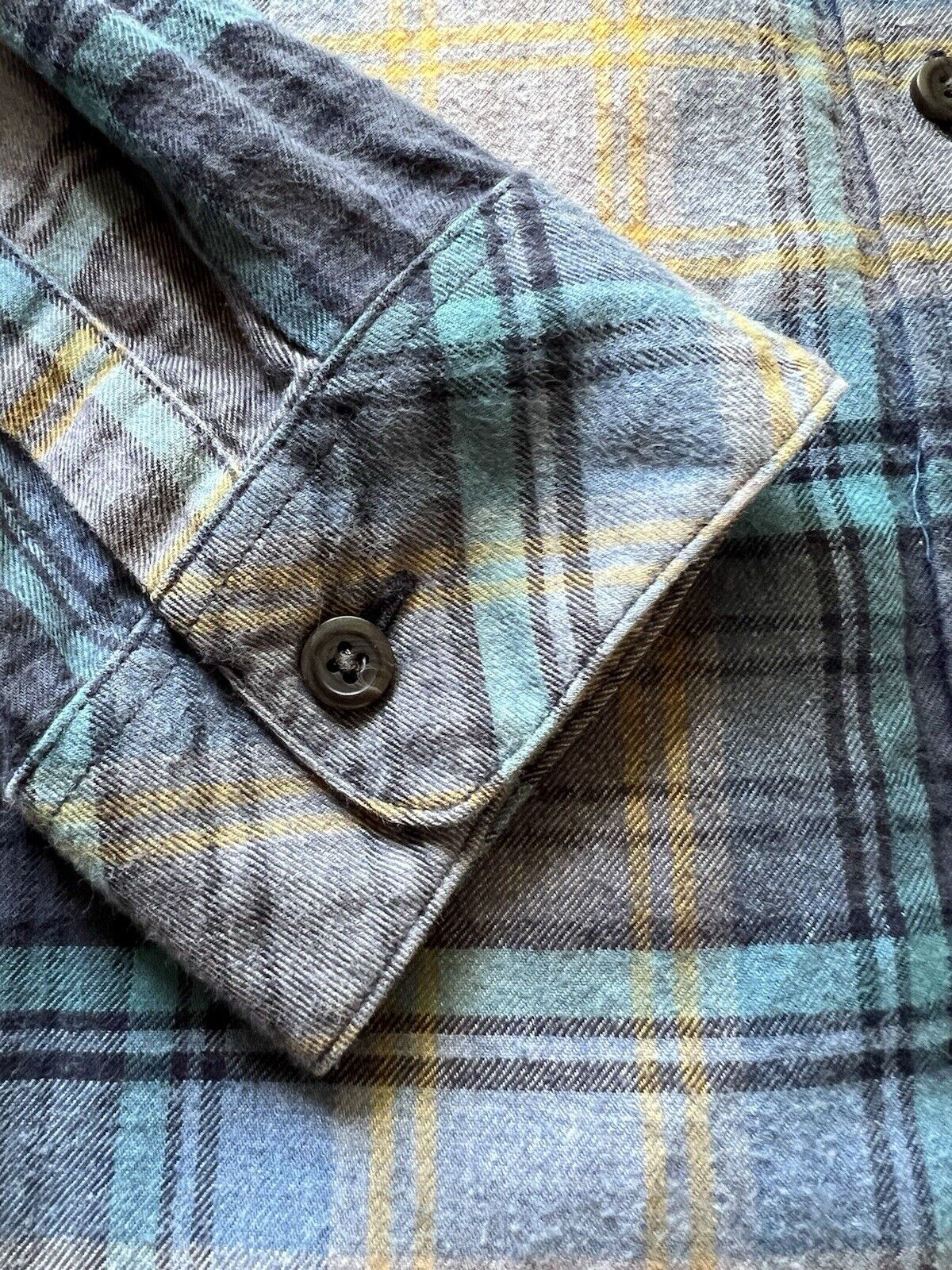 Pendleton Flannel Shirt Women Medium Blue Plaid Long Sleeve Button Up Wool Blend - thriftgoblin