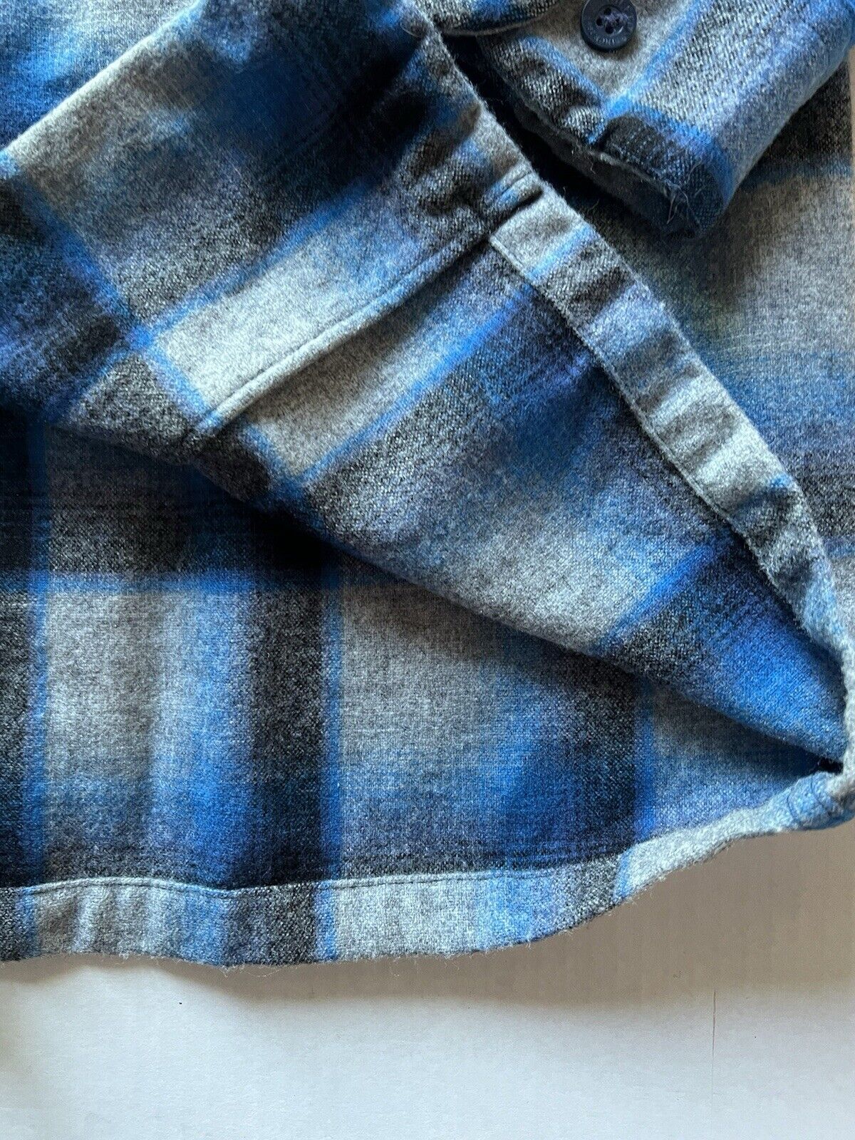 Pendleton The Original Board Shirt Mens Medium USA Virgin Wool Plaid Button Down - thriftgoblin