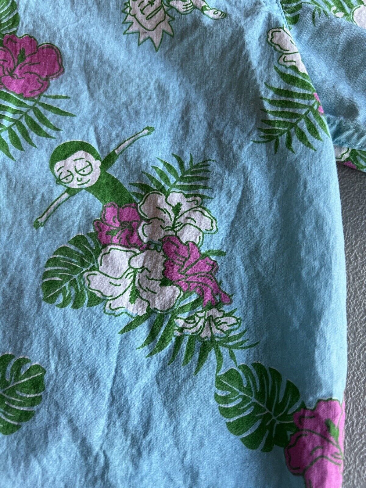Rick and Morty Blue Hawaiian Floral Button Up Adult Swim Dancing. Squanchy! - thriftgoblin
