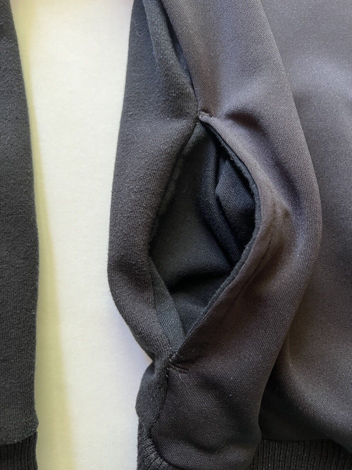 Saks Fifth Avenue Crewneck Sweater Men’s L Pockets Stripe Wrist - thriftgoblin