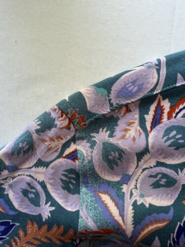 Tasso Elba Medium Silk & Rayon Blend Abstract Floral Short Sleeve Button Up Mens - thriftgoblin
