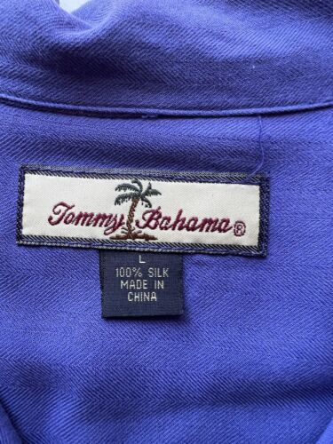 Tommy Bahama Straight Up With A Twist Embroidered PinUp Girl Men's Silk shirt - thriftgoblin