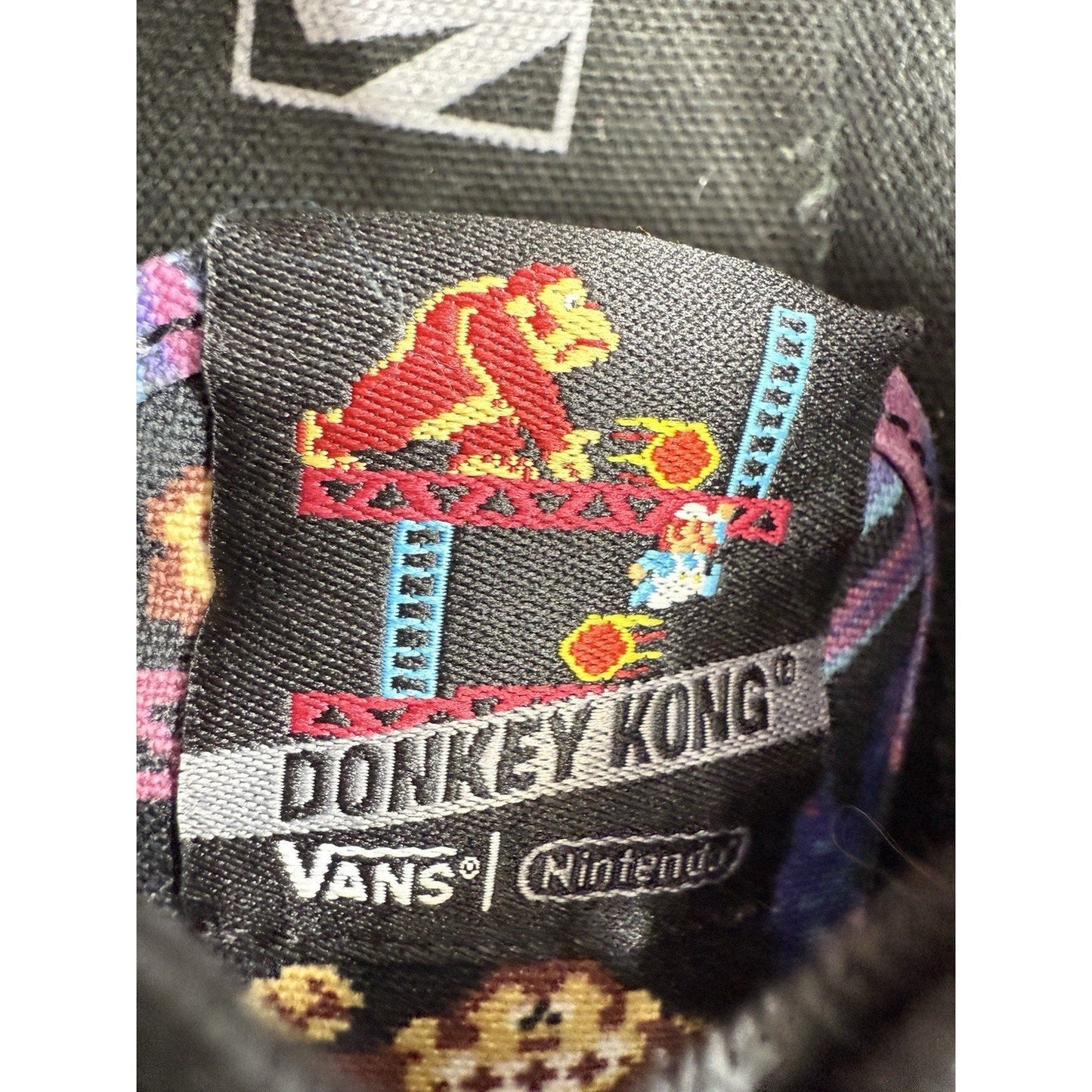 Vans x Nintendo Donkey Kong Authentic Sneakers Black Pixel Print Size 5M/6.5W - thriftgoblin