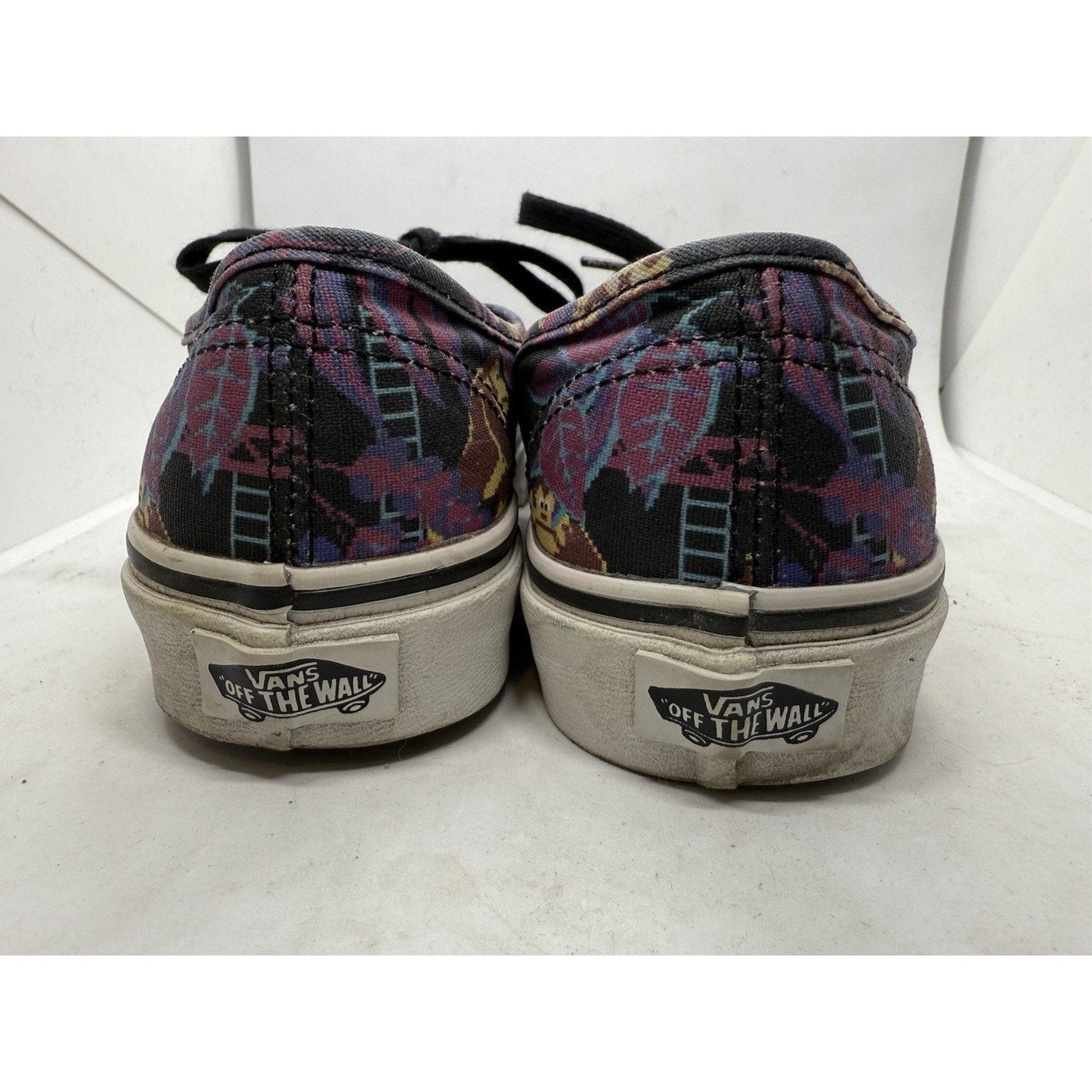 Vans x Nintendo Donkey Kong Authentic Sneakers Black Pixel Print Size 5M/6.5W - thriftgoblin