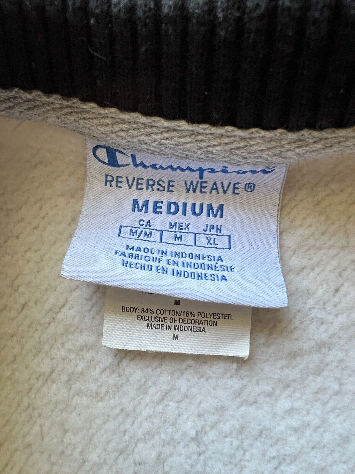 Vintage Champion Reverse Weave Sweatshirt Mens M Gray. Great Fit. Soft Embroider - thriftgoblin