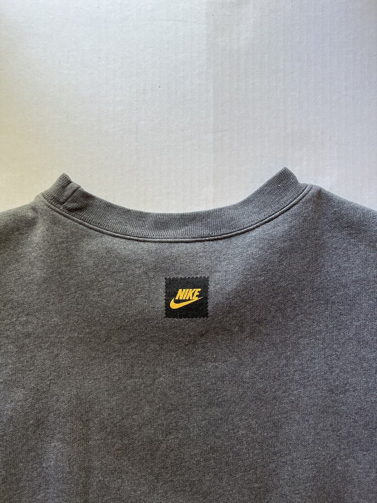 Vintage Nike Sweatshirt Men’s L Pullover Fleece Grey Activewear Y2K - thriftgoblin