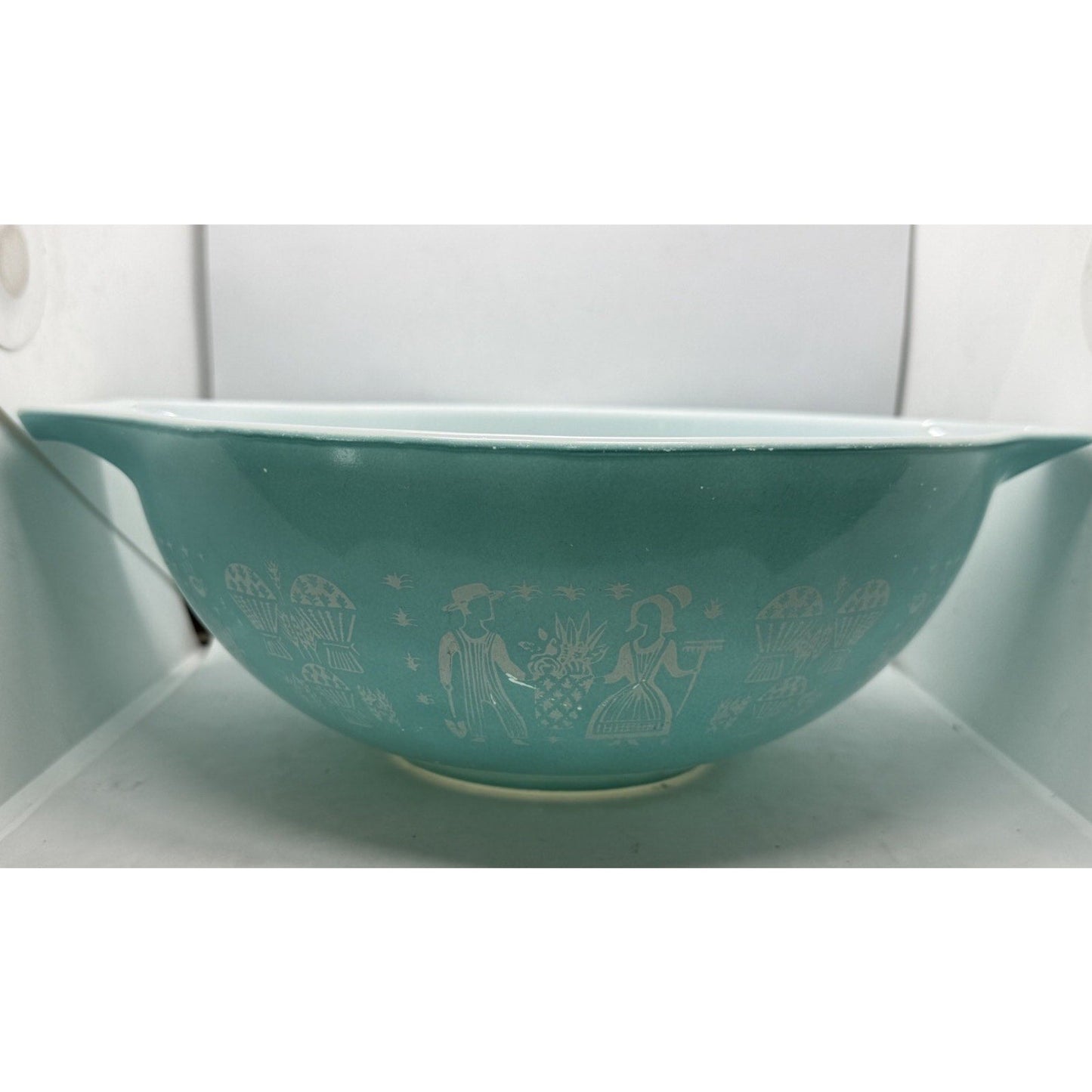 Vintage Pyrex Amish Butterprint Turquoise 444 Cinderella Mixing Bowl 4Qt USA - thriftgoblin