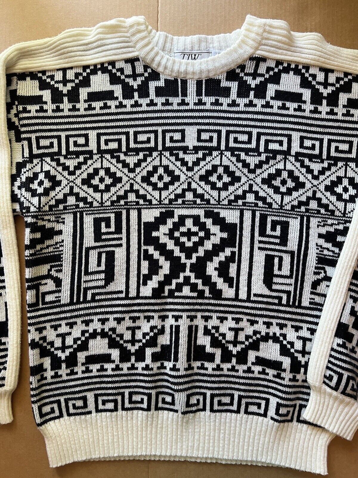 Vintage TJW Mervyn’s Black Geometric Acrylic Wool Sweater Crewneck 80s L Mens - thriftgoblin