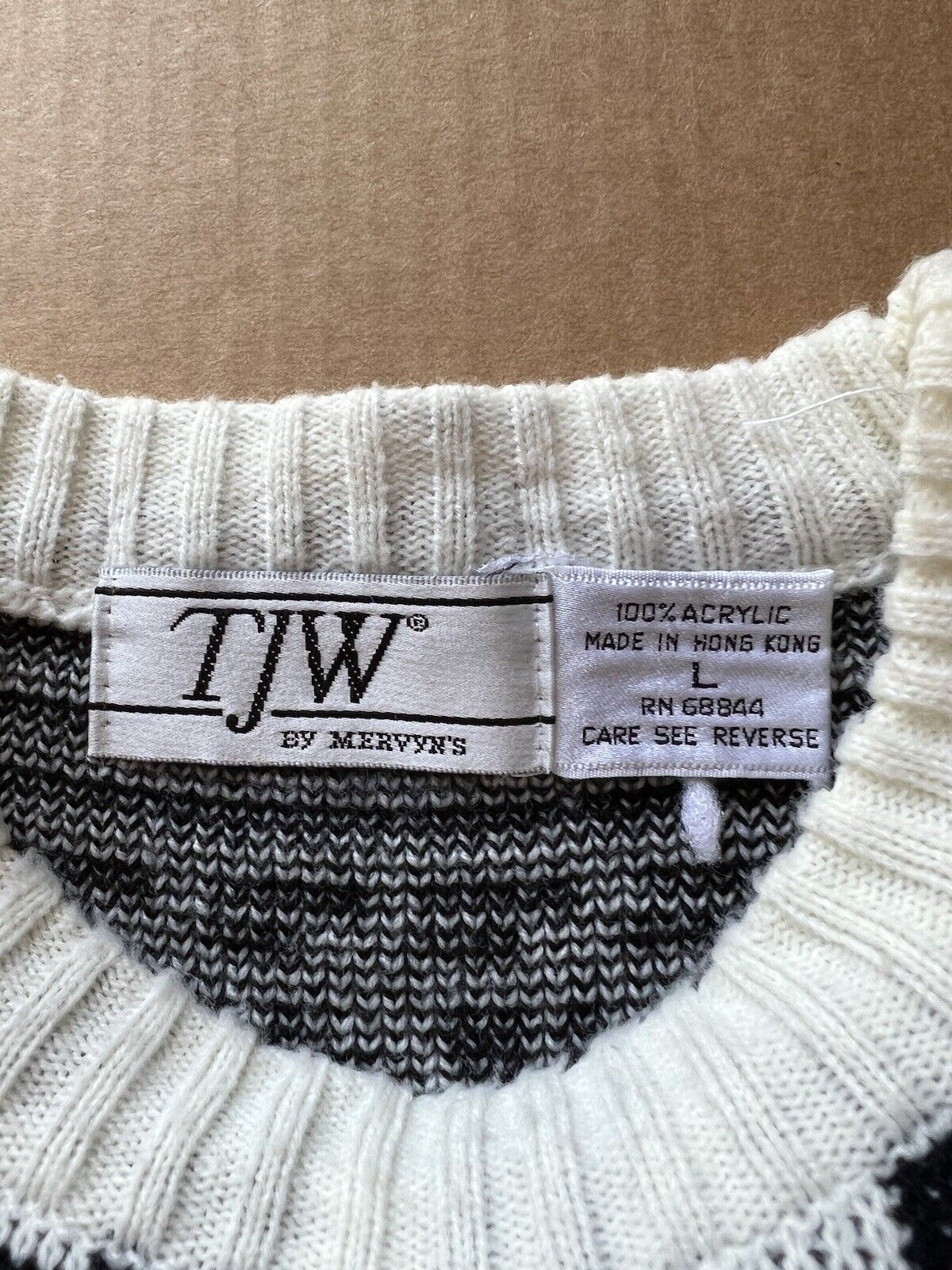 Vintage TJW Mervyn’s Black Geometric Acrylic Wool Sweater Crewneck 80s L Mens - thriftgoblin