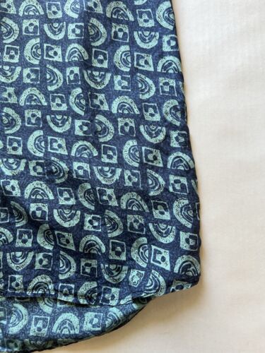 VTG Summa Silk Blue Gray Geometric Short Sleeve Button Down Shirt - Medium Mens - thriftgoblin