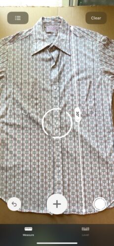 Wing Kee of Hong Kong Button Up Shirt Short Sleeve Mens White Slim Geometric - thriftgoblin