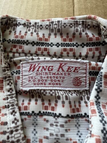 Wing Kee of Hong Kong Button Up Shirt Short Sleeve Mens White Slim Geometric - thriftgoblin
