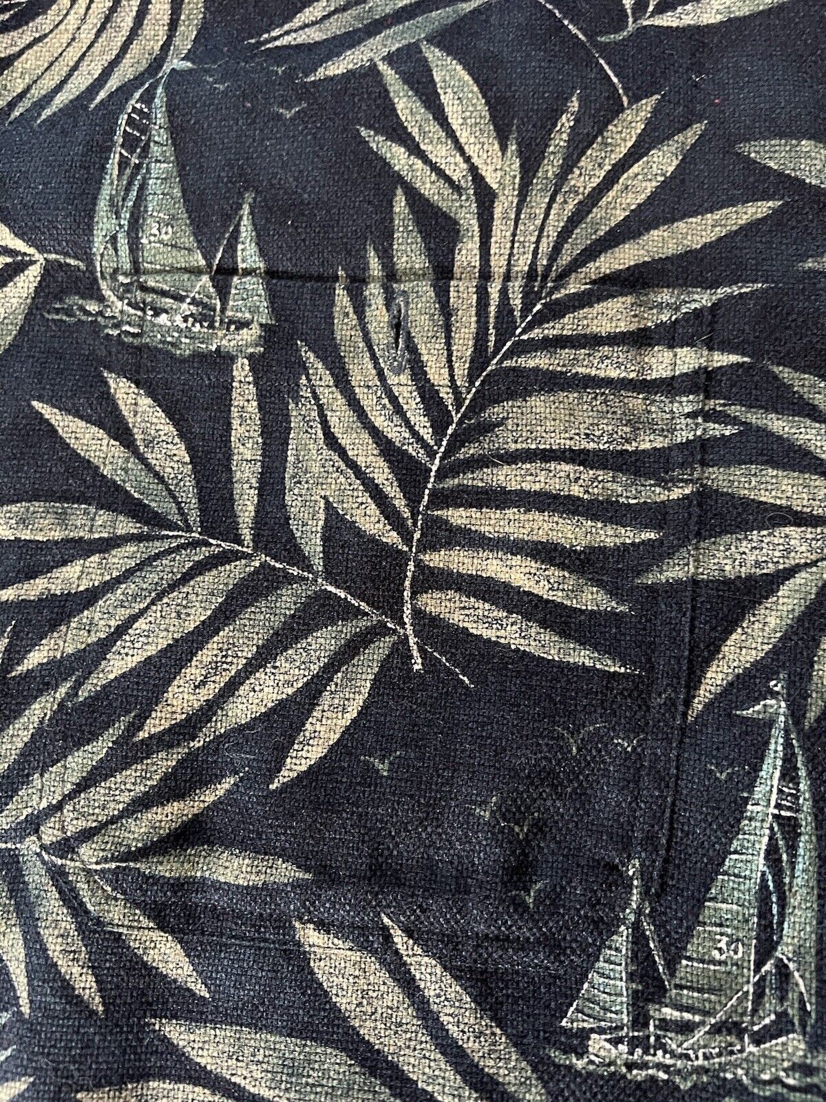 WOOLRICH Hawaii Shirt Blue Palm Trees Boats Mens Large s/s Button Up Woven - thriftgoblin