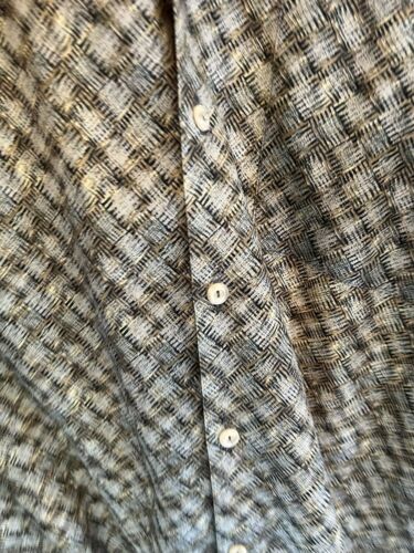 VTG Burma Bibas 100% Silk Short Sleeve Button Up Shirt Beige Geometric Hash Med