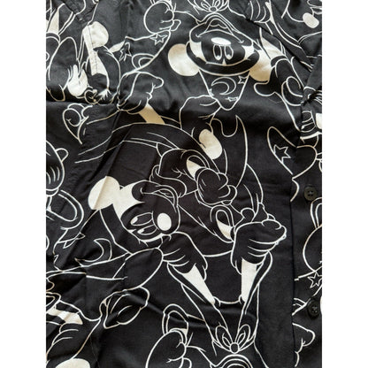 Disney Divided Men’s Size XL Shirt Black White Patterned Mickey Mouse Sorcerer