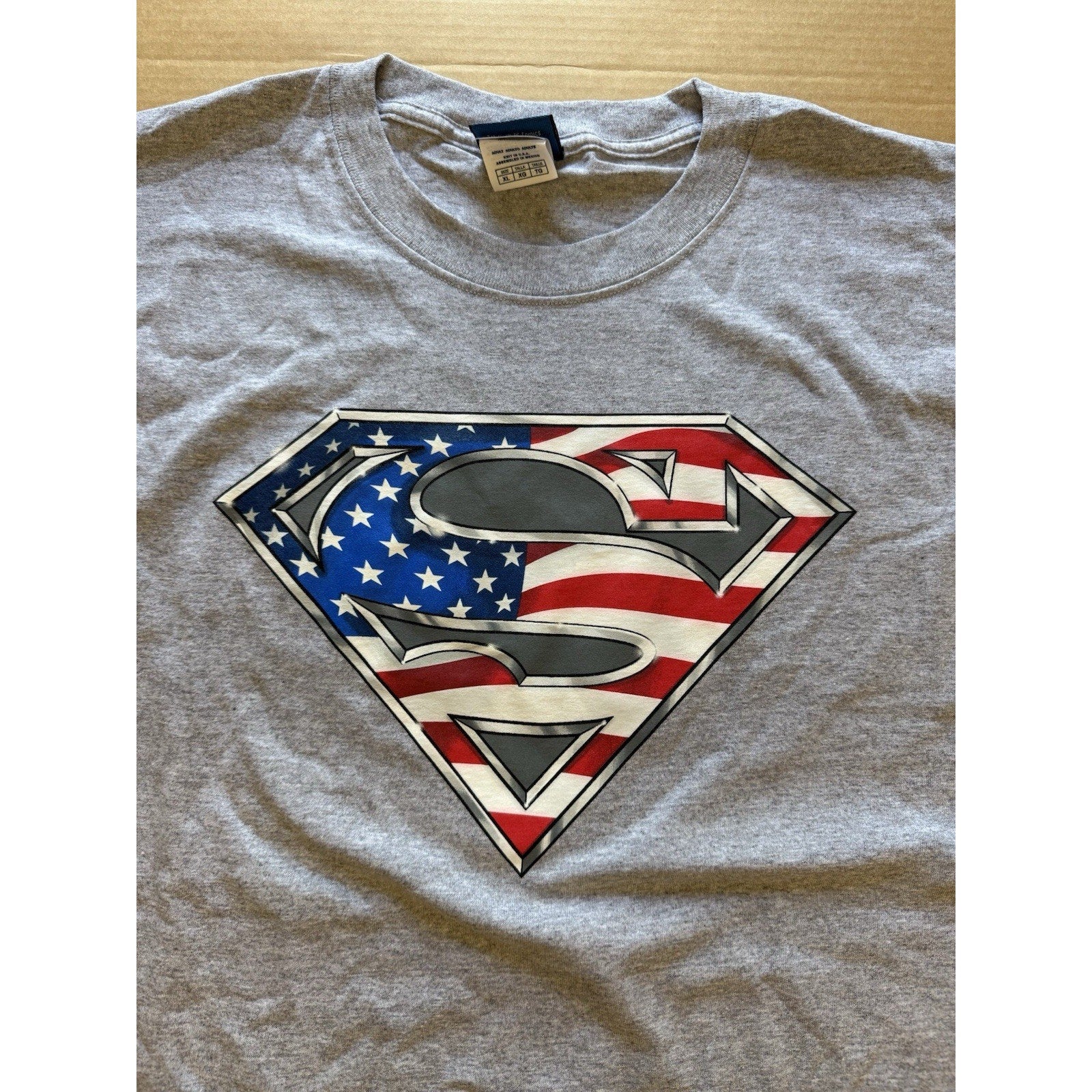 2005 Superman XL Shirt Delta USA Tag DC Comics Flag Logo S Symbol Tee VTG Hero - thriftgoblin