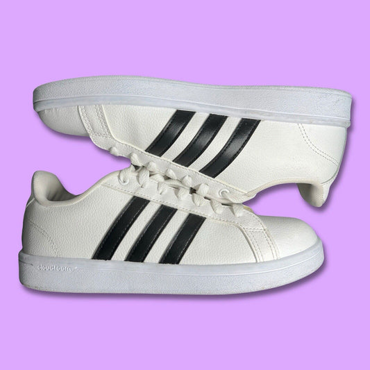 2018 Adidas Women’s Size 8 Cloudfoam Advantage White/Black 3 Stripe Shoes 28Y001 - thriftgoblin
