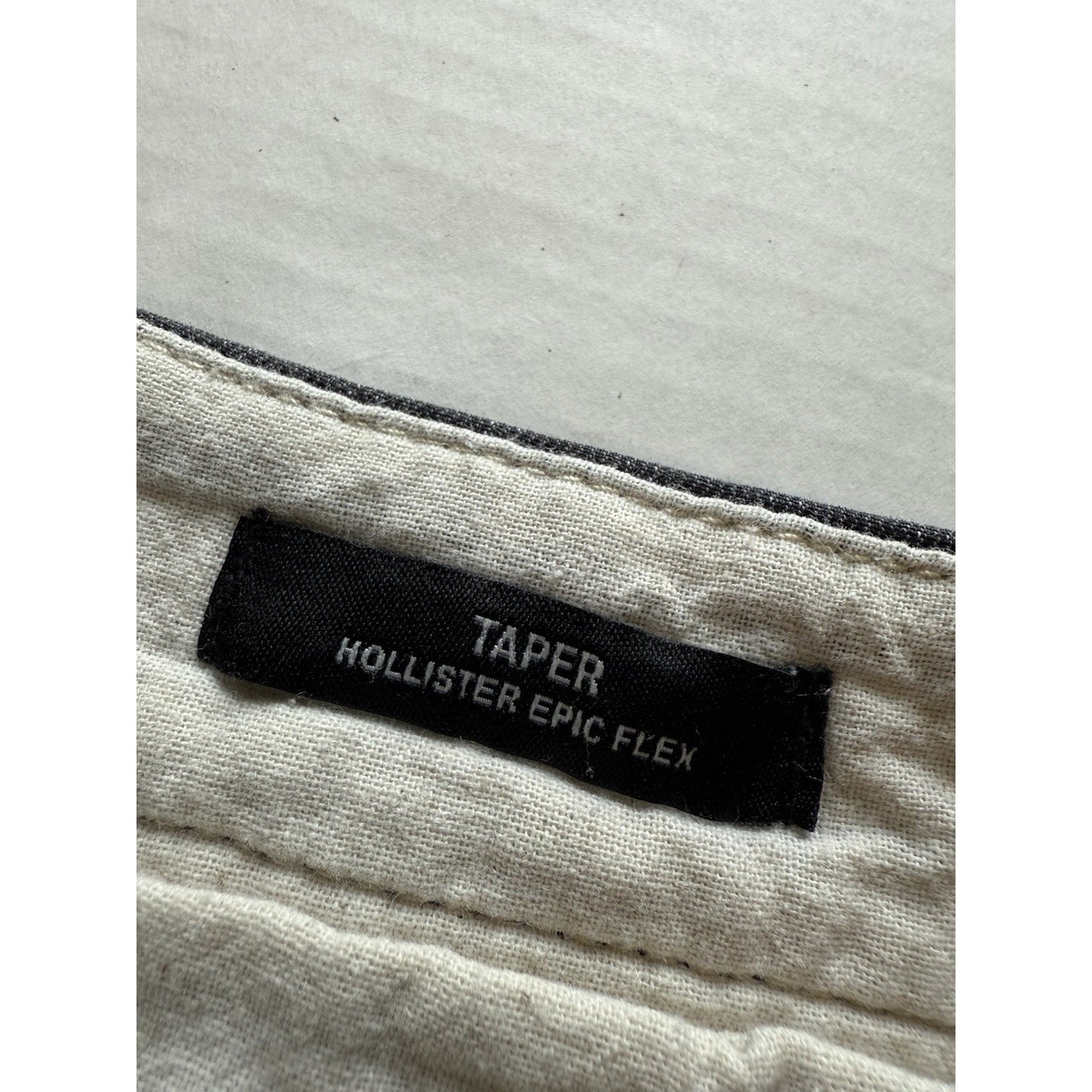 Hollister Epic Flex Taper Pants W33 L32 Gray Pinstripe Men’s Casual Stret