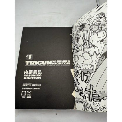Trigun Volume Vol. 1 Manga by Yasuhiro Nightow English Dark Horse Manga 2003