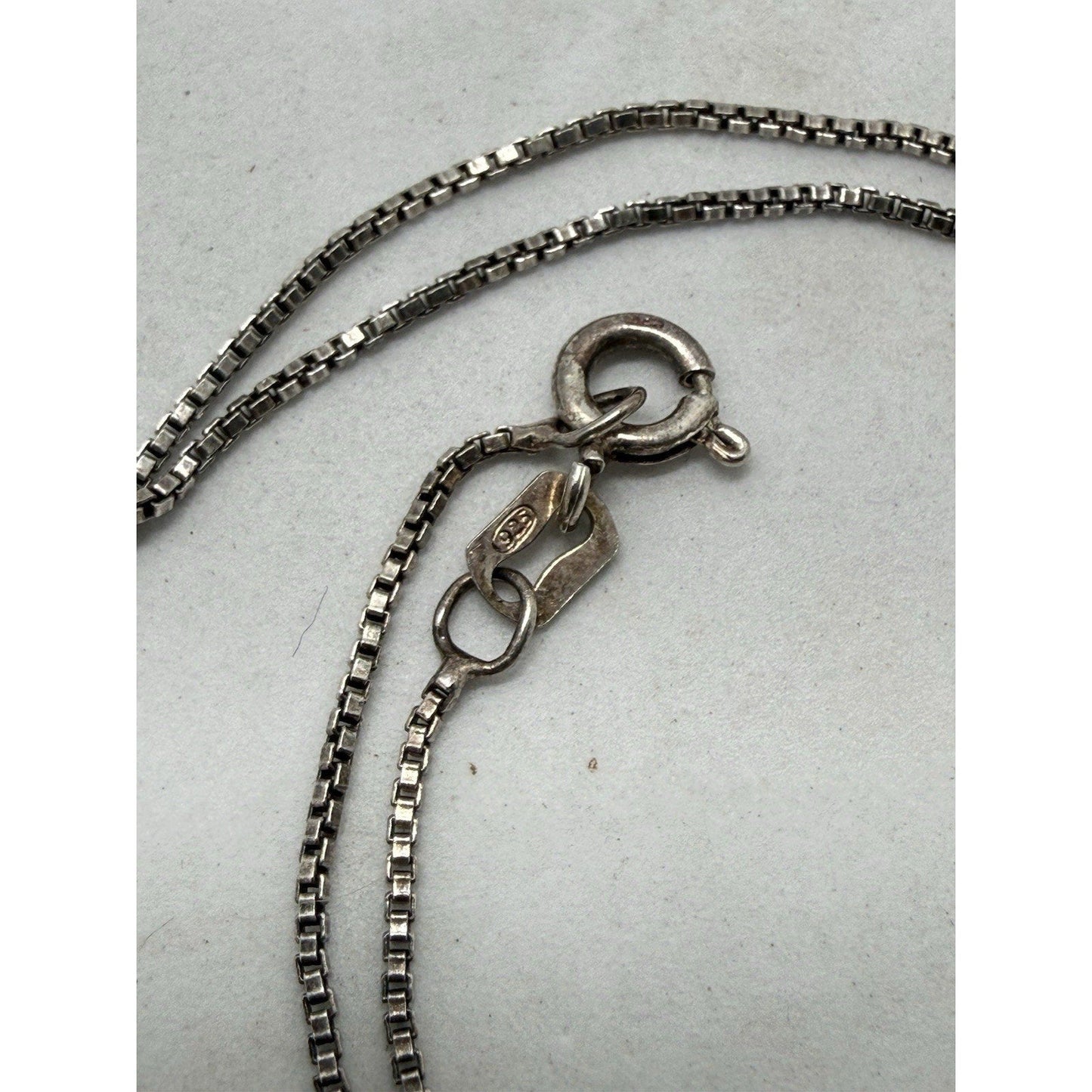 925 Sterling Silver Tomoe Pendant Necklace 18” Chain 7g Circular Crest Symbol - thriftgoblin