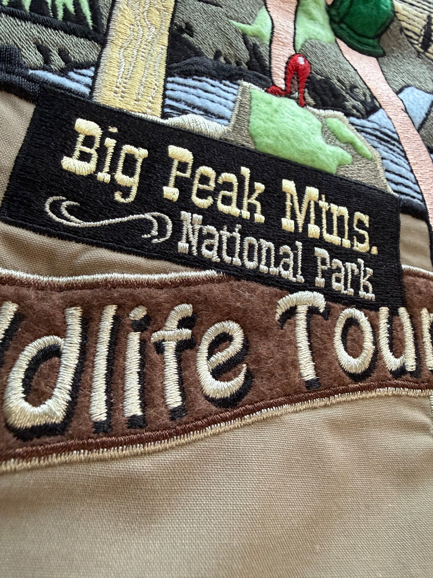 Disneyland Resort Ranger Rabbit Trail Rides Cast Member Shirt Jessica Rabbit XL